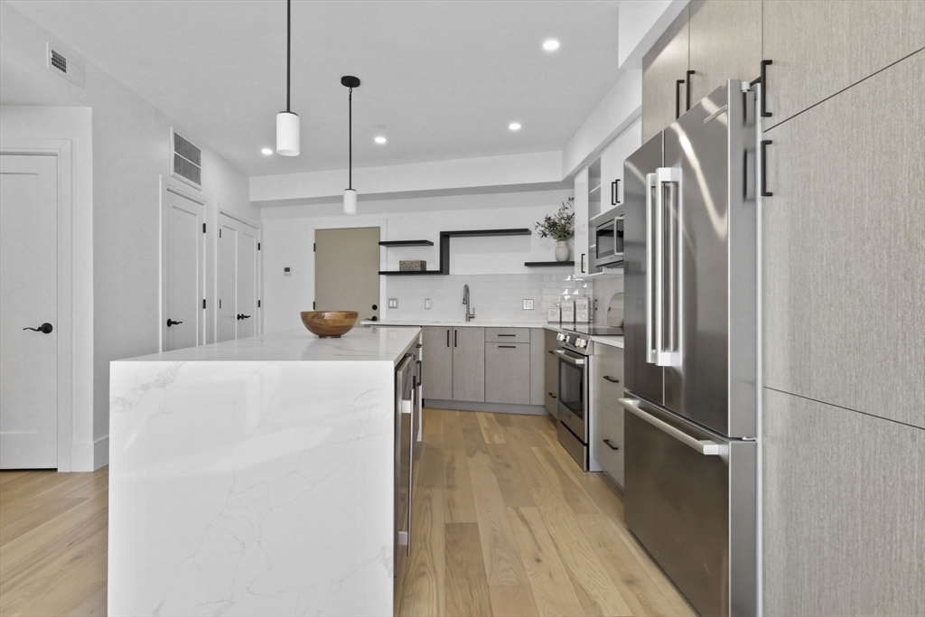 230 Washington Street, Unit 1 Boston, MA 02135 - Photo 4 of 16