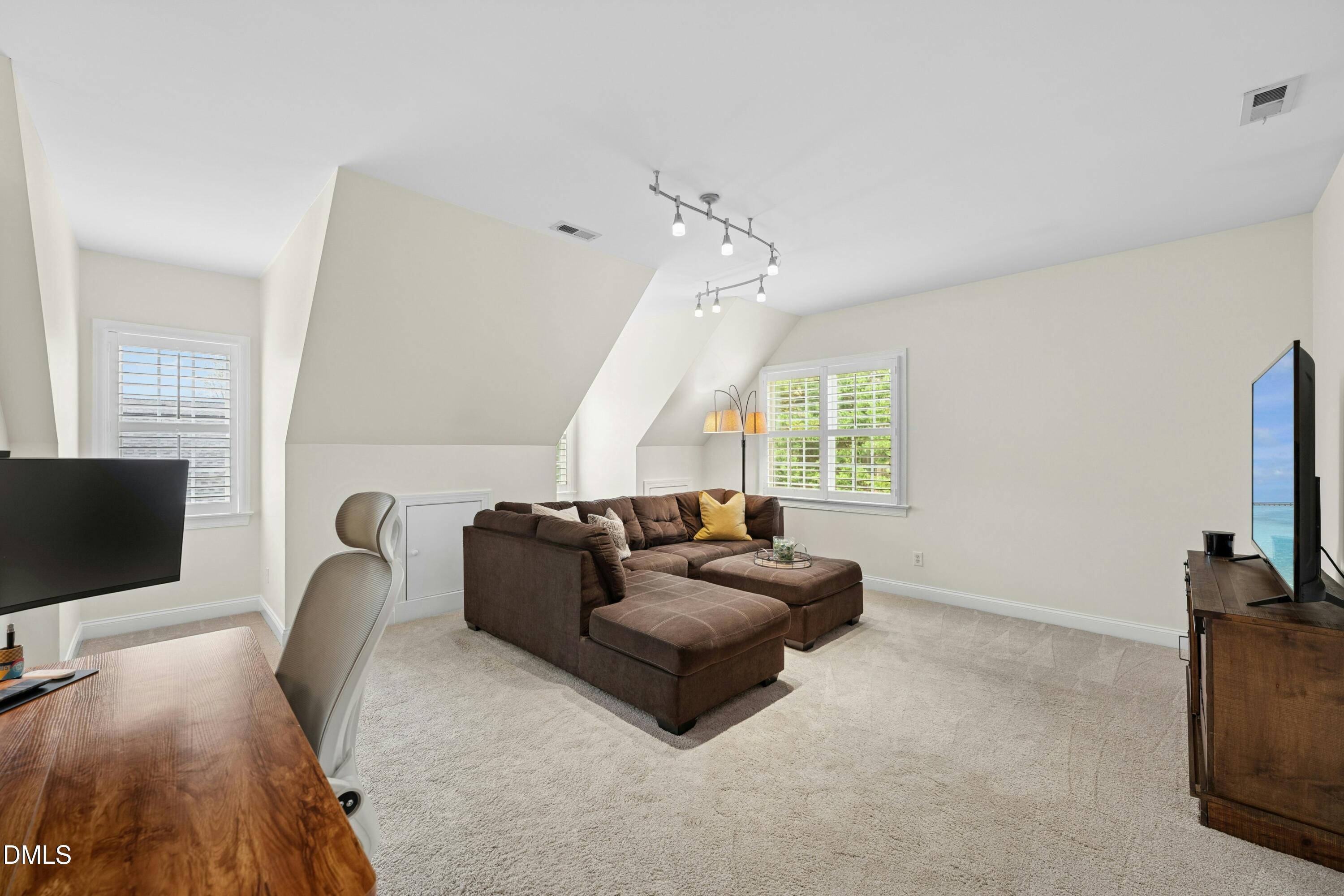 1621 Elegance Drive Raleigh, NC 27614 - Photo 23 of 32 025-490704-DSC_7396