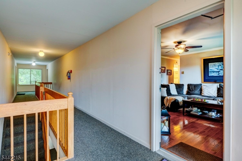 314 Federal Hill Road Pompton Lakes, NJ 07442 - Photo 3 of 29