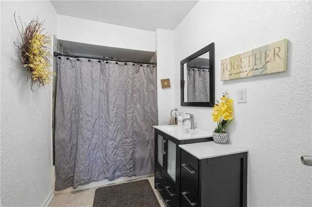 $270,000 | 4115 Benton Boulevard, Kansas City, MO 64130