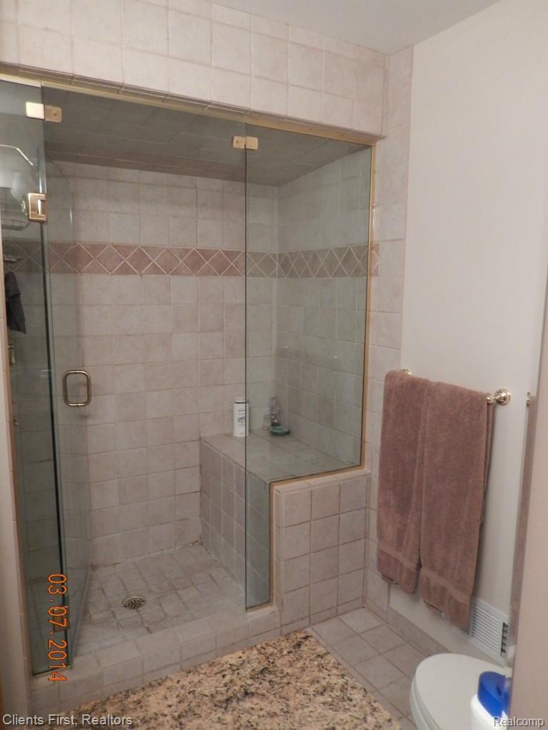 18781 Hannan Road New Boston, MI 48164 - Photo 42 of 48 DSCN3610.jpg