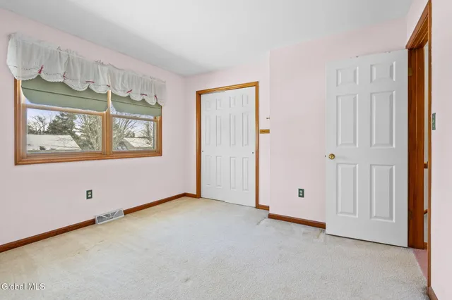 $445,000 | 14 Redwood Drive, Glenville, NY 12302