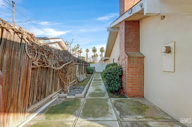 a view of a house with pool