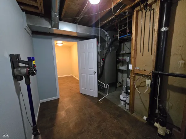 $2,000 | 7620 Snowflake Drive, Indianapolis, IN 46227