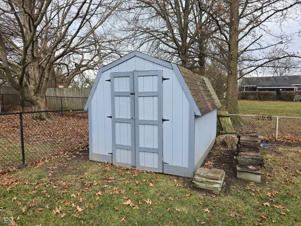 $2,000 | 7620 Snowflake Drive, Indianapolis, IN 46227