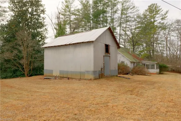 $279,900 | 3364 Highway 66 South, Westfield, NC 27053