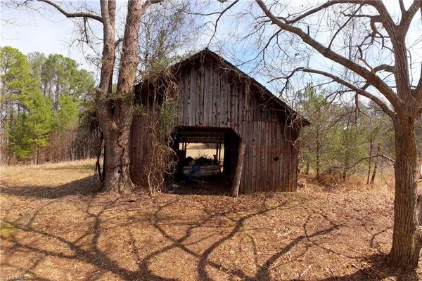 $279,900 | 3364 Highway 66 South, Westfield, NC 27053