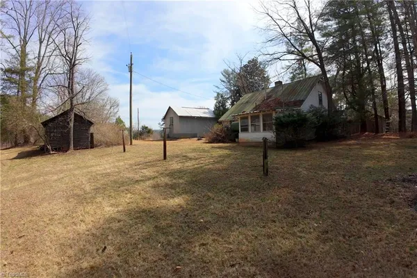 $279,900 | 3364 Highway 66 South, Westfield, NC 27053
