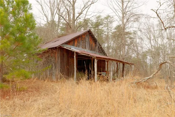 $279,900 | 3364 Highway 66 South, Westfield, NC 27053