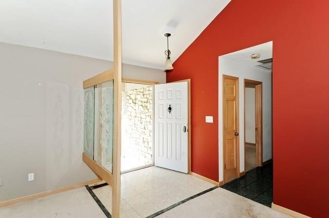 2315 Country Club Road Indianapolis, IN 46234 - Photo 3 of 23 Gallery Image 3