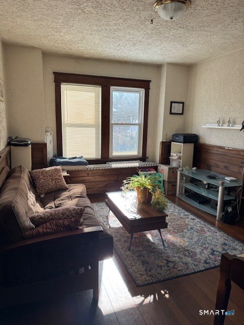 33 Monroe Street Shelton, CT 06484 - Photo 4 of 11