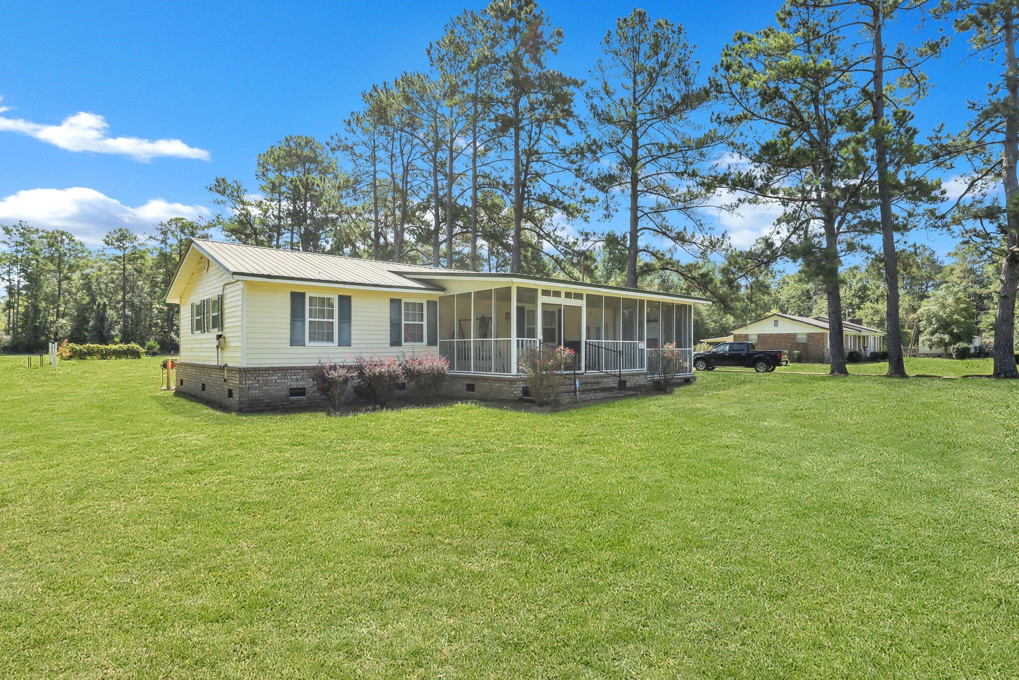 328 County Rd S-45-380 Kingstree, SC 29556 - Photo 3 of 35 5-web-or-mls-184A4884_1