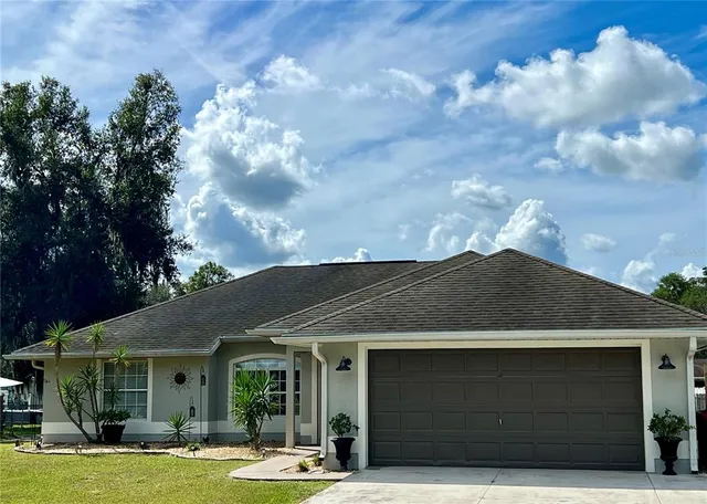 $305,000 | 1022 Cr 463b Lake, Lake Panasoffkee, FL 33538