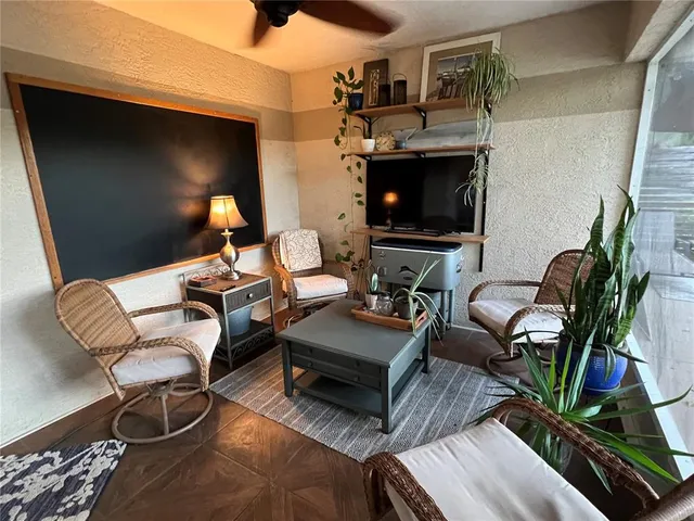 $305,000 | 1022 Cr 463b Lake, Lake Panasoffkee, FL 33538