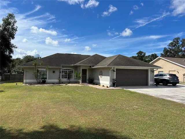 $305,000 | 1022 Cr 463b Lake, Lake Panasoffkee, FL 33538