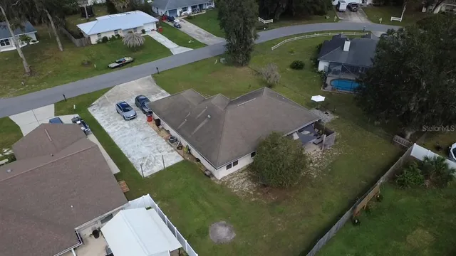 $305,000 | 1022 Cr 463b Lake, Lake Panasoffkee, FL 33538