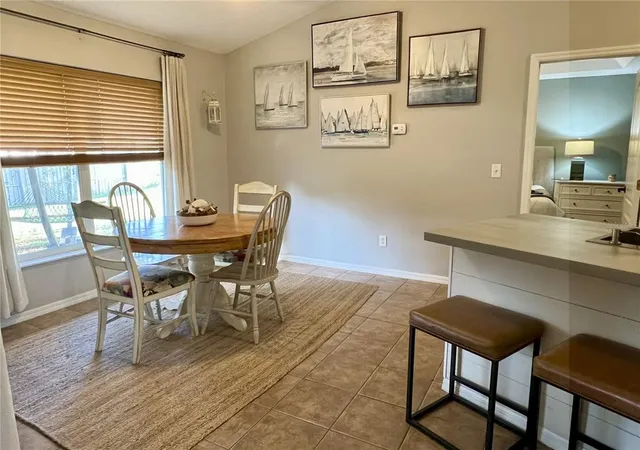 $305,000 | 1022 Cr 463b Lake, Lake Panasoffkee, FL 33538