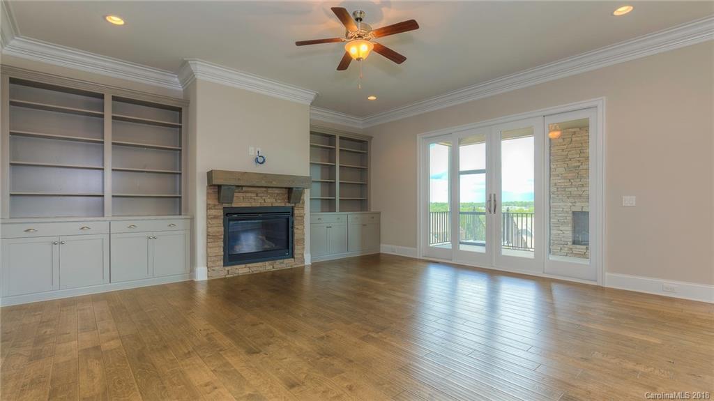 653 Zinnia Way, Unit 748 Tega Cay, SC 29708 - Photo 11 of 36 Gallery Image 11