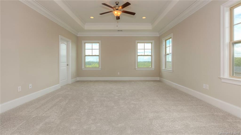 653 Zinnia Way, Unit 748 Tega Cay, SC 29708 - Photo 14 of 36 Gallery Image 14