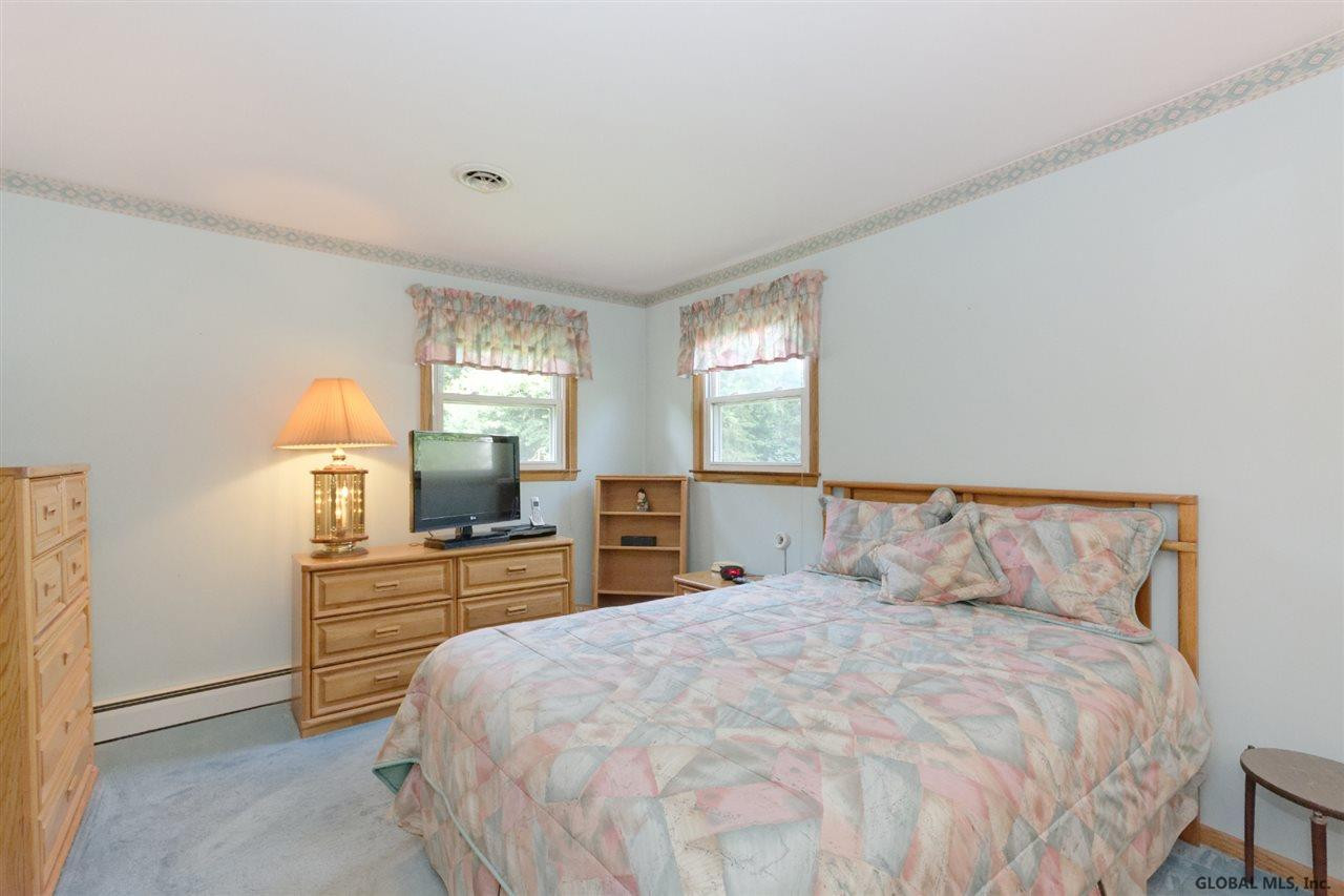 443 Wallace Road Schenectady, NY 12304 - Photo 28 of 48 Photo 28