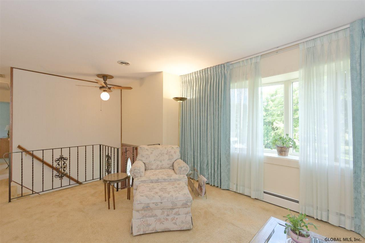 443 Wallace Road Schenectady, NY 12304 - Photo 8 of 48 Photo 8