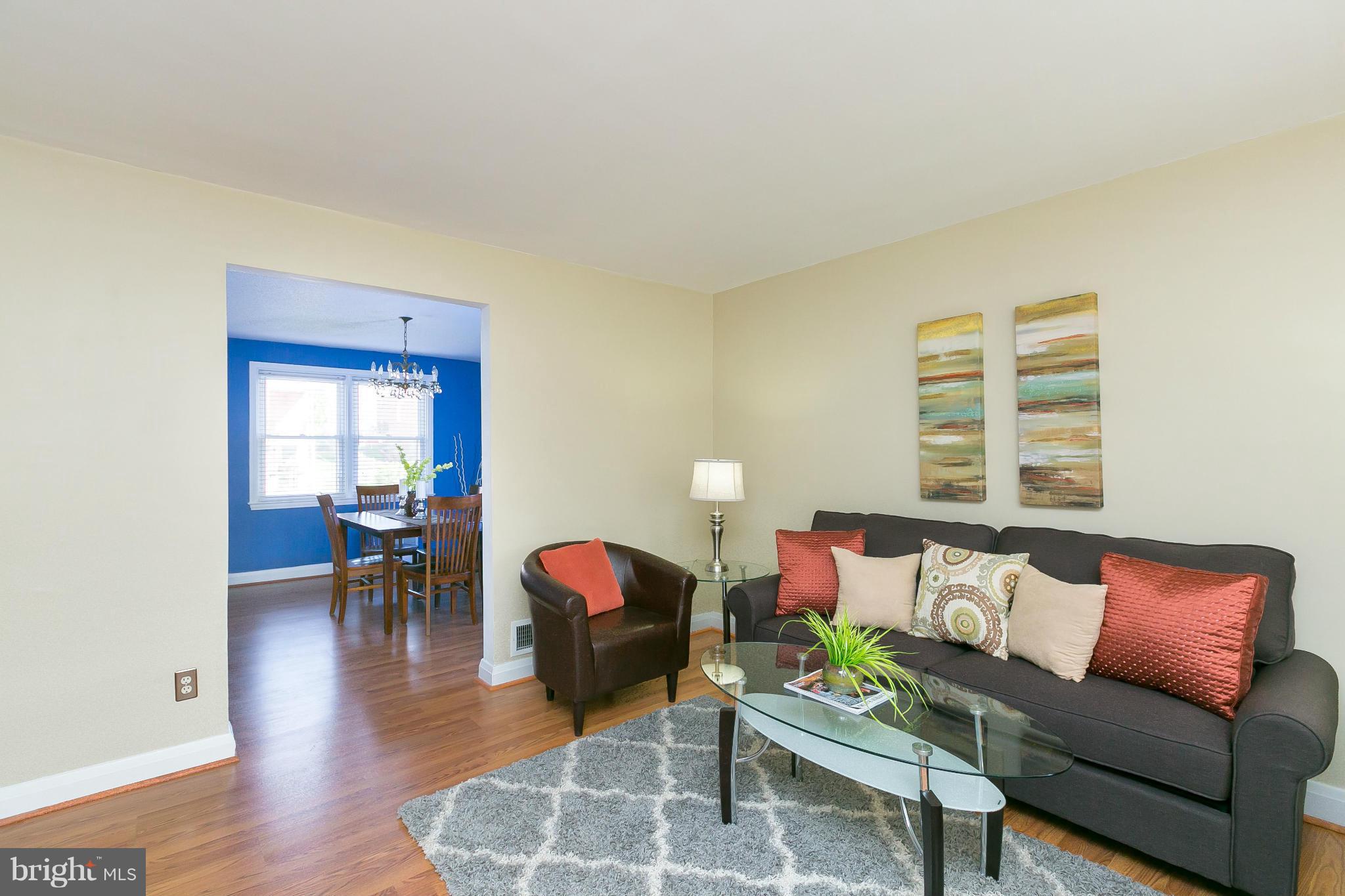 8648 Rock Oak Road Baltimore, MD 21234 - Photo 5 of 23 Living Room