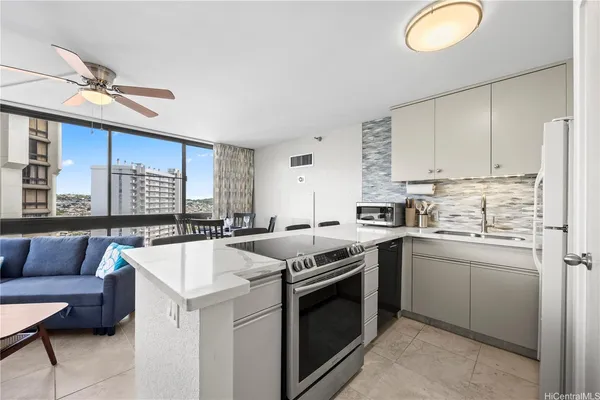 $3,750 | 300 Wai Nani Way, Unit I2001, Honolulu, HI 96815