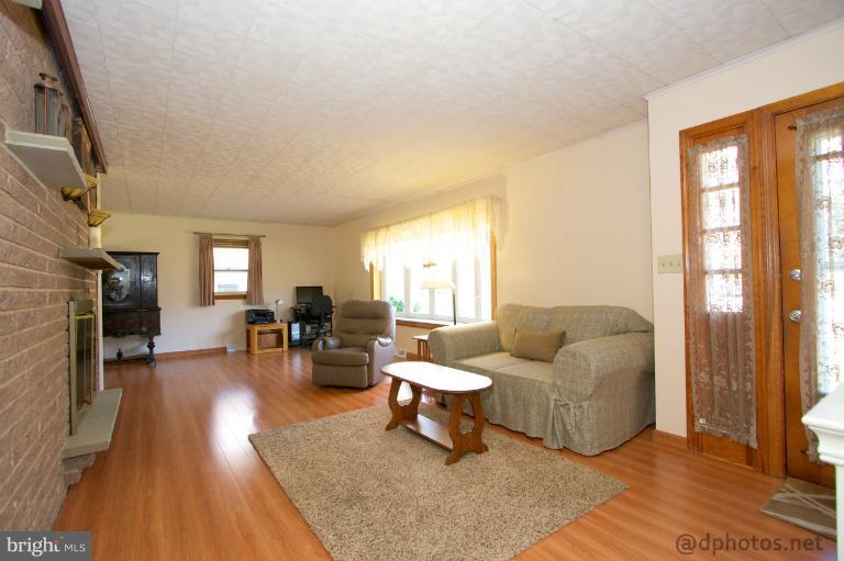 239 Red Toad Road North East, MD 21901 - Photo 3 of 23 Living Room