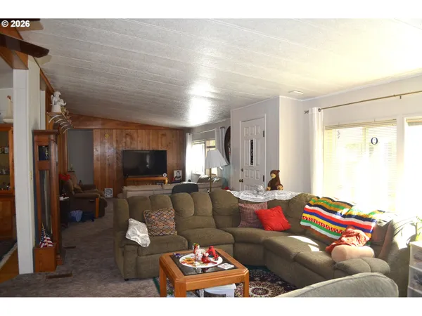 $399,900 | 244 Kaehn Road, Crescent, OR 97733