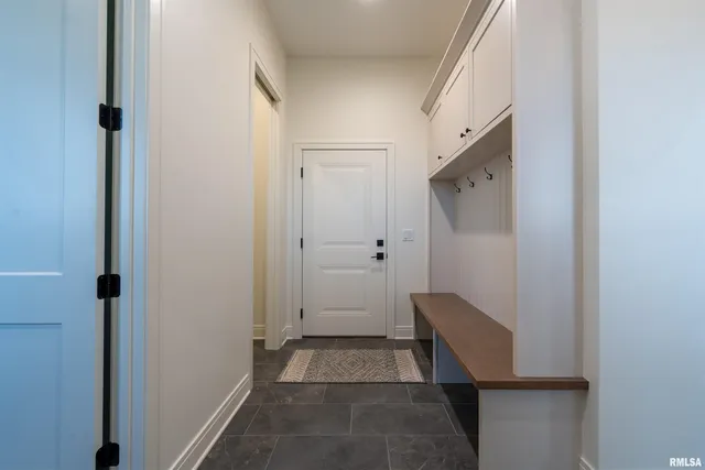 $1,249,000 | 6830 Wilderness Pointe, Bettendorf, IA 52722