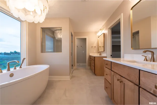 $1,249,000 | 6830 Wilderness Pointe, Bettendorf, IA 52722