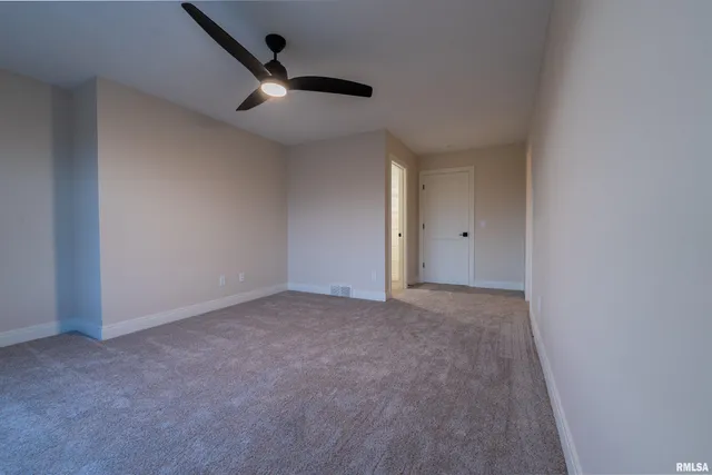 $1,249,000 | 6830 Wilderness Pointe, Bettendorf, IA 52722