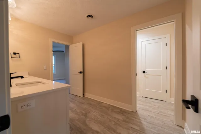 $1,249,000 | 6830 Wilderness Pointe, Bettendorf, IA 52722