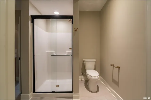 $1,249,000 | 6830 Wilderness Pointe, Bettendorf, IA 52722