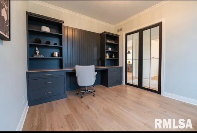 $1,249,000 | 6830 Wilderness Pointe, Bettendorf, IA 52722