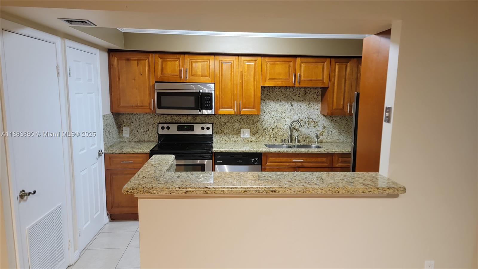 8401 Southwest 107th Avenue, Unit 234E Miami, FL 33173 - Photo 2 of 26