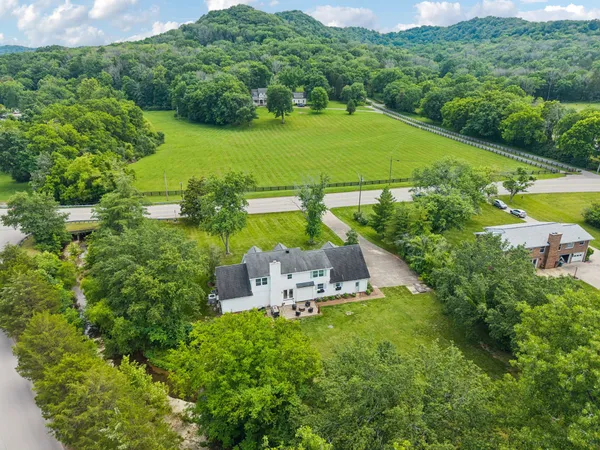 $1,390,000 | 6500 Murray Lane, Brentwood, TN 37027