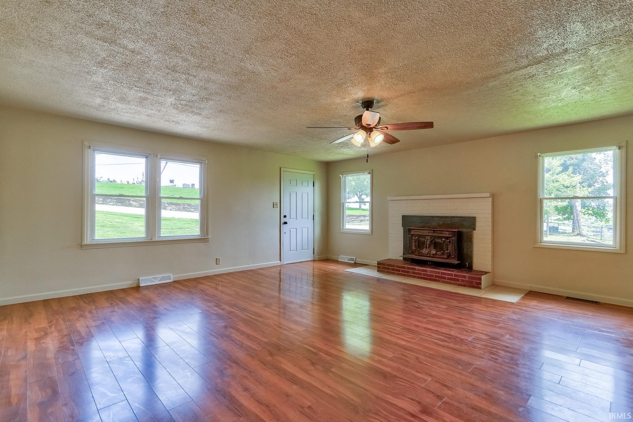 3524 Kratzville Road Evansville, IN 47710 - Photo 5 of 37