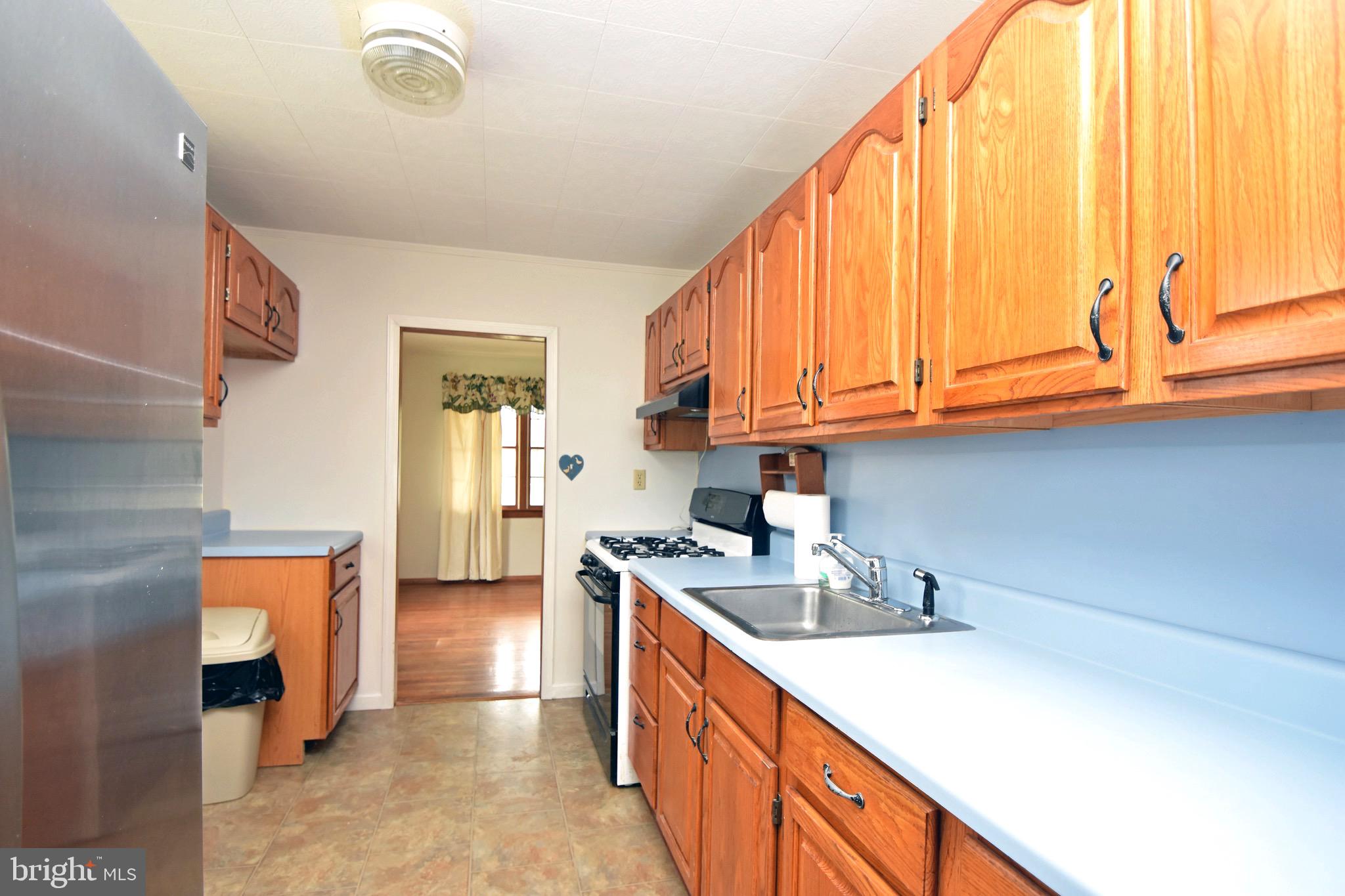 217 Locust Lane Elkton, MD 21921 - Photo 5 of 9 Kitchen