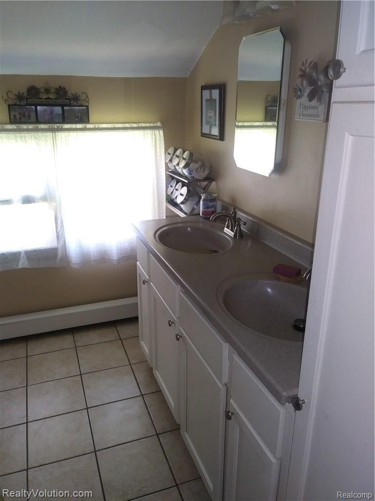 722 North Five Lakes Road Attica, MI 48412 - Photo 13 of 21 20190422_133644.jpg