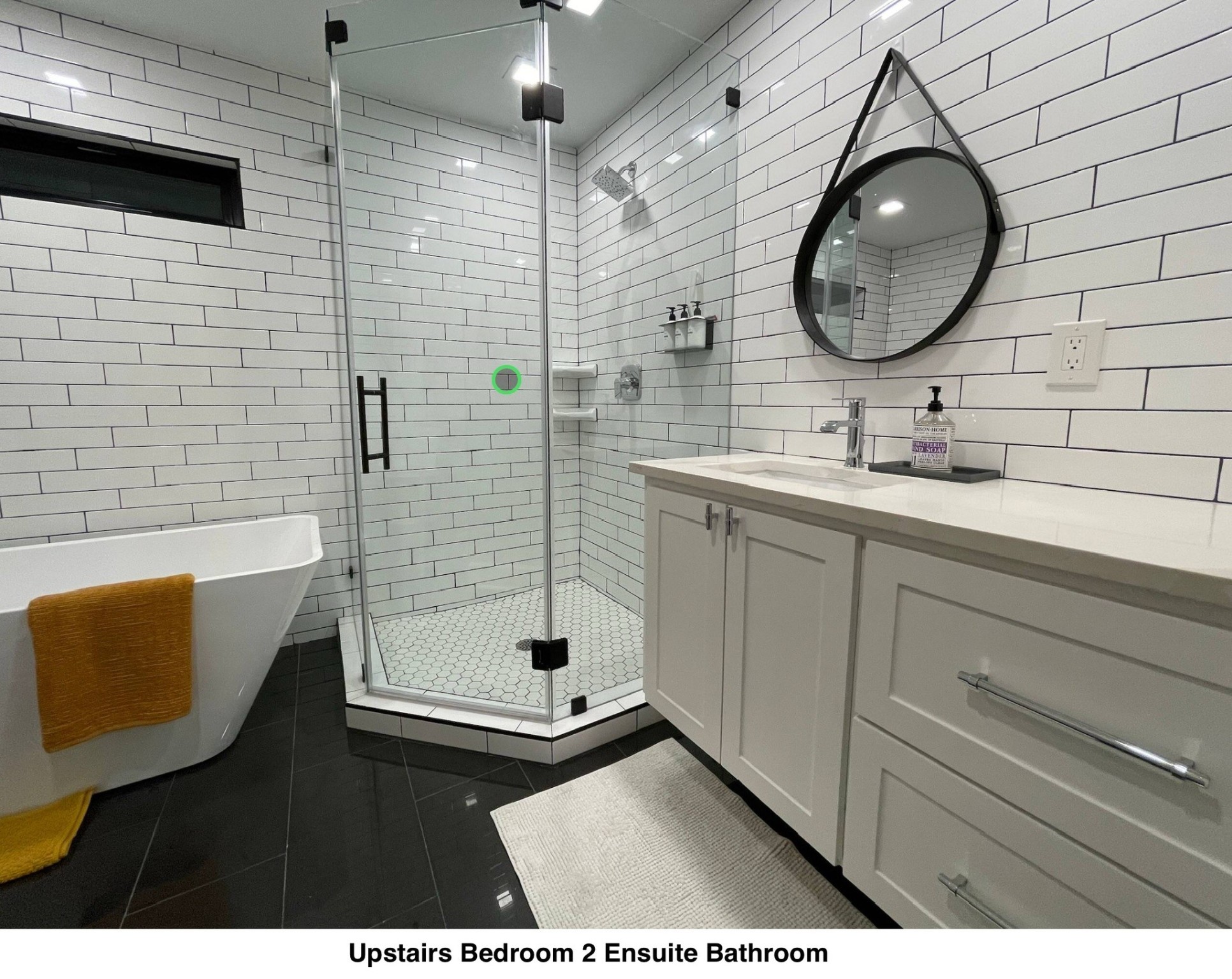 4615 Orange Street Houston, TX 77020 - Photo 9 of 25 Upstairs 2 En-Suite Bathroom