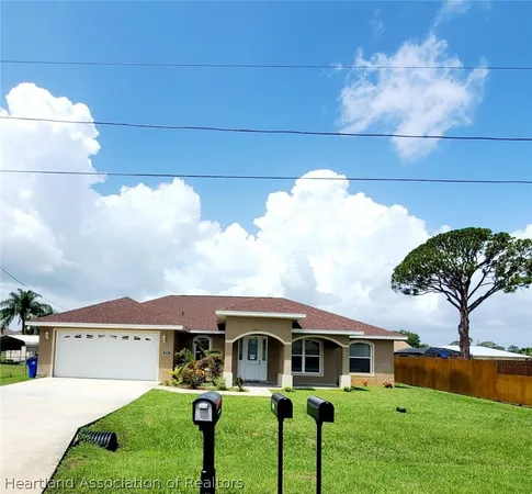 $1,975 | 4711 Mackerel Drive, Sebring, FL 33870