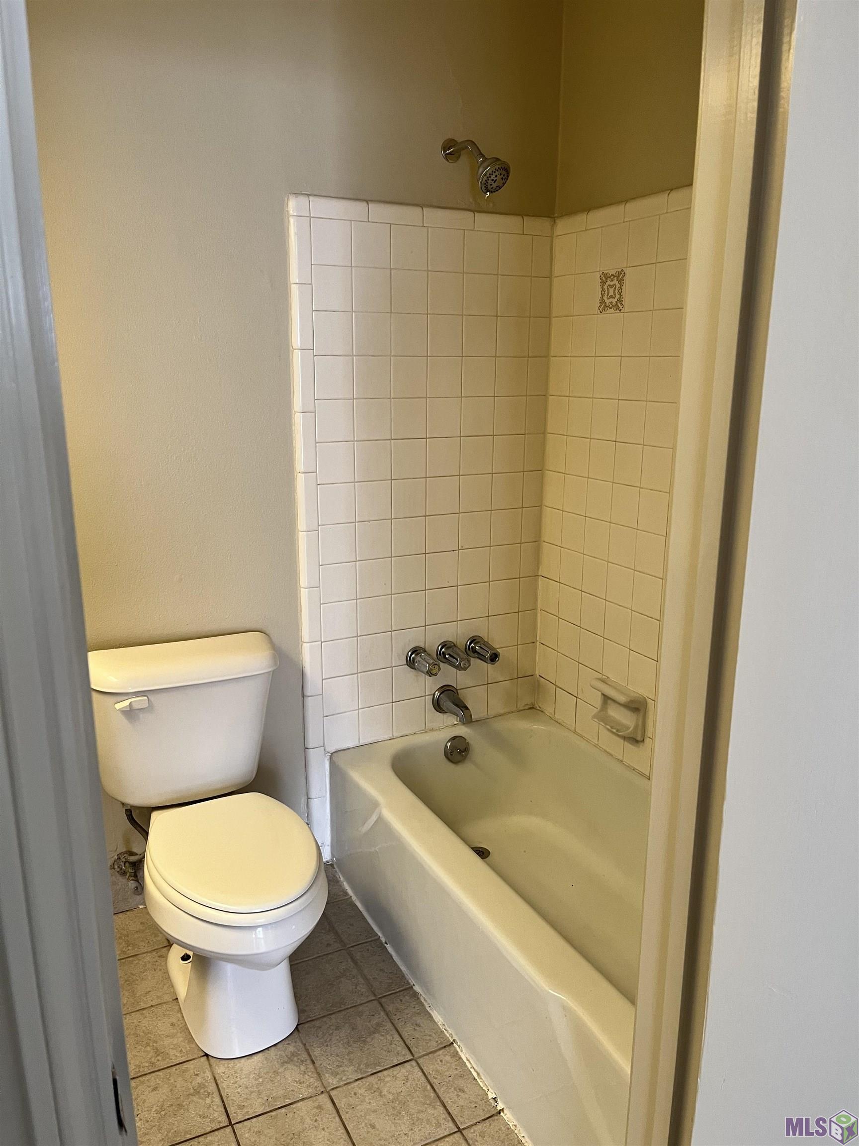 2100 College Drive, Unit 97 Baton Rouge, LA 70808 - Photo 13 of 17