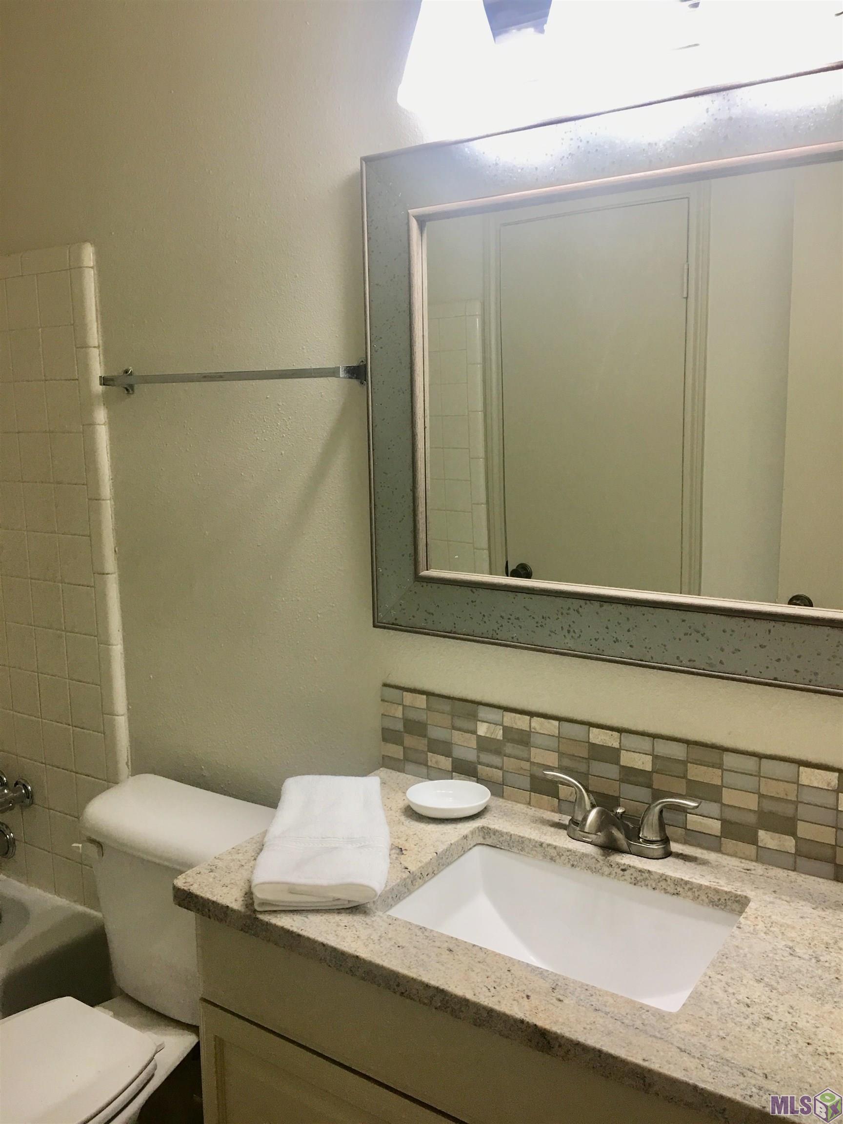 2100 College Drive, Unit 97 Baton Rouge, LA 70808 - Photo 9 of 17