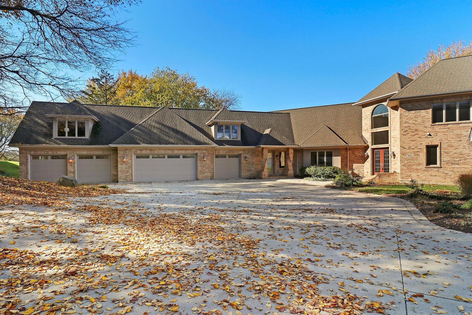 1004 Pistakee View Drive Johnsburg, IL 60051 - Photo 69 of 74 a front view of a house with a yard