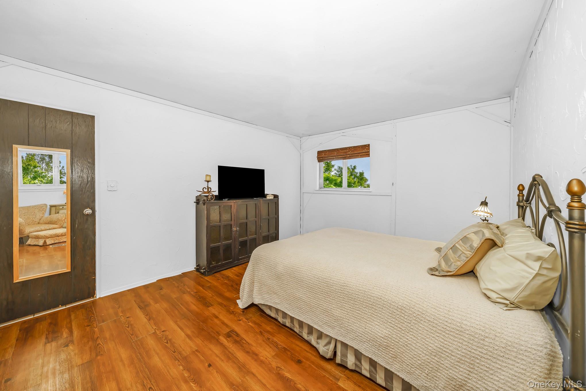 10 Rye Place Commack, NY 11725 - Photo 13 of 25