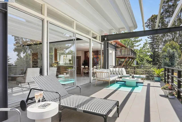 $8,250 | 6624 Saroni Drive, Oakland, CA 94611