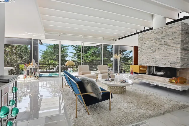 $8,250 | 6624 Saroni Drive, Oakland, CA 94611