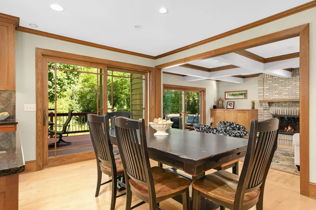 $895,000 | 4902 Beacon Hill Road, Minnetonka, MN 55345