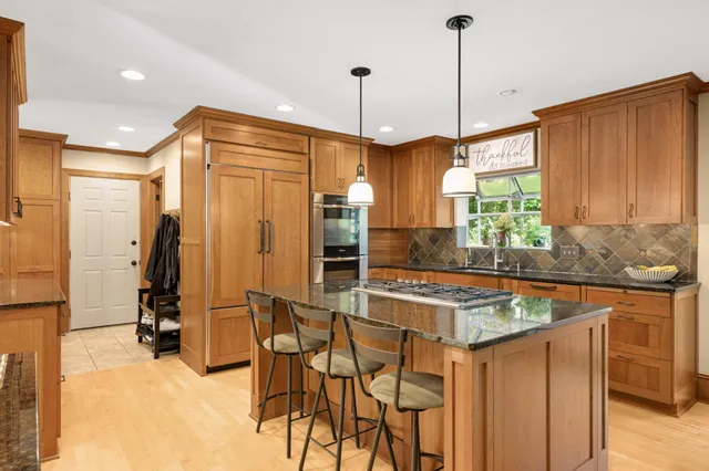 $895,000 | 4902 Beacon Hill Road, Minnetonka, MN 55345